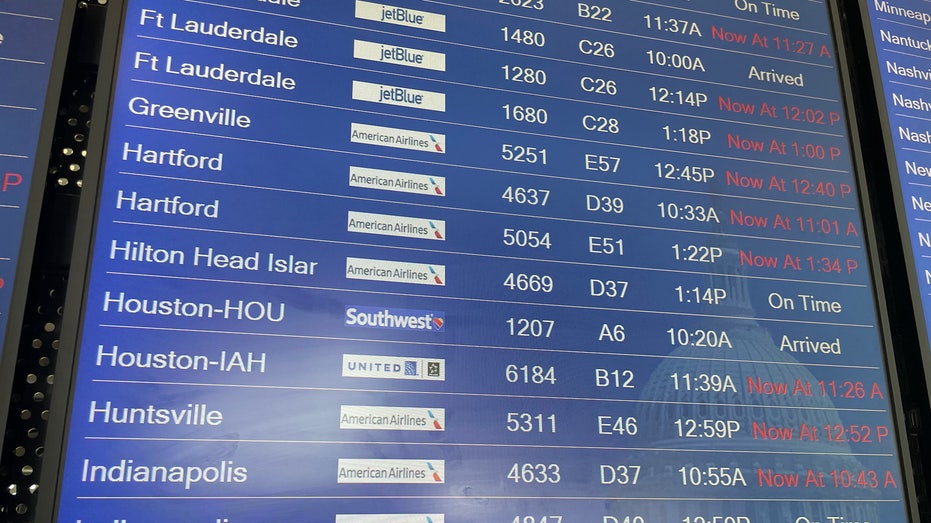Flight cancellations and delays at Washington National Airport