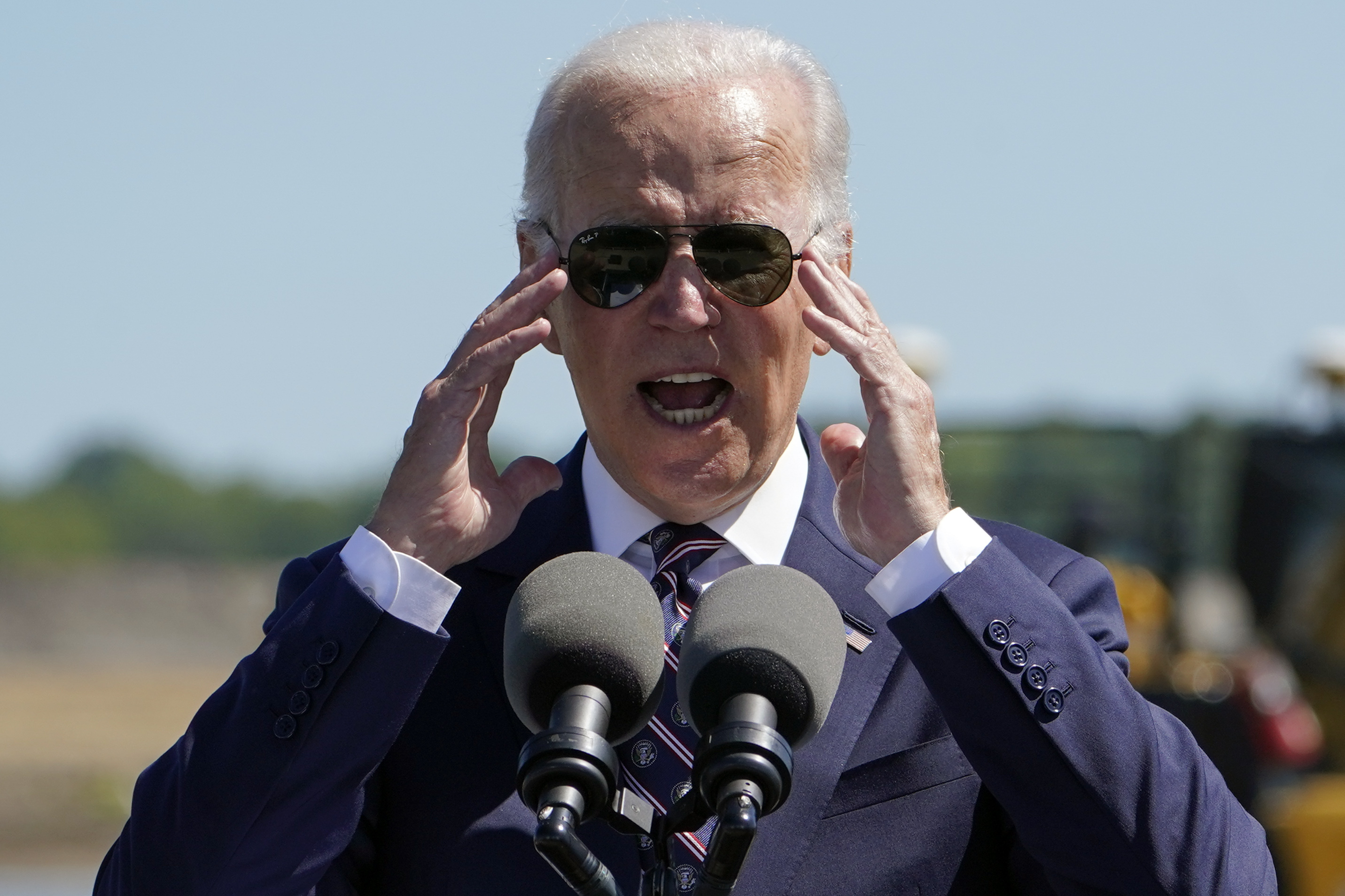 ident Joe Biden speaks during a groundbreaking for a new Intel computer chip facility in New Albany, Ohio, Friday, Sep. 9, 2022. (AP Photo/Manuel Balce Ceneta)
