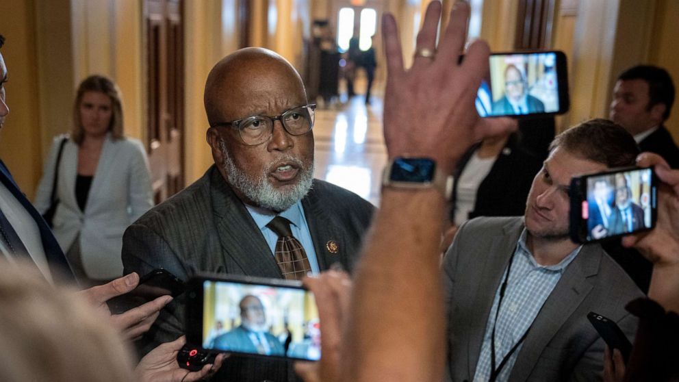 PHOTO: Rep. Bennie Thompson speaks to reporters after a closed door meeting with committee members at the U.S. Capitol September 13, 2022 in Washington, DC.