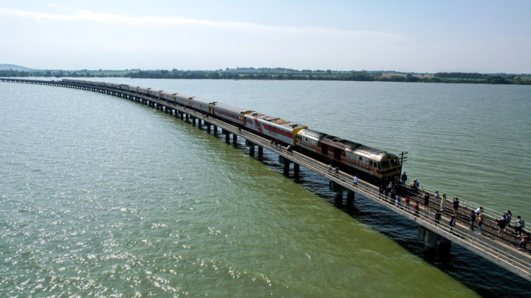 Thailand’s ‘floating train’ a big hit as dam waters rise
