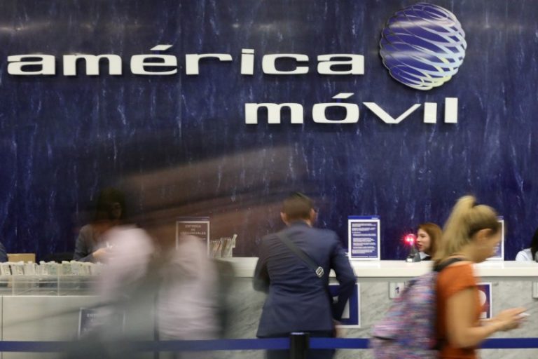 America Movil reports net loss of 9.55 billion pesos in third quarter