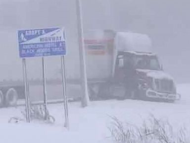 At least 3 dead in car crashes in early snowstorm in Minnesota