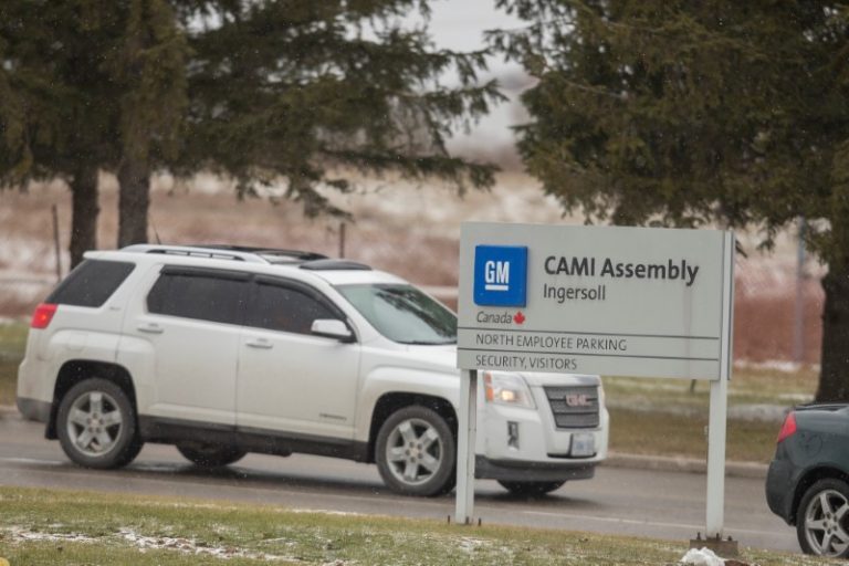 General Motors reaches tentative deal with striking Canada workers