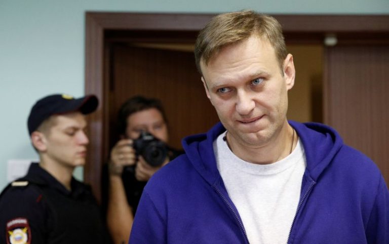 Putin critic Navalny released after 20-day detention