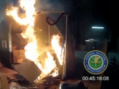 US: Laptops in checked bags pose fire, explosion risk