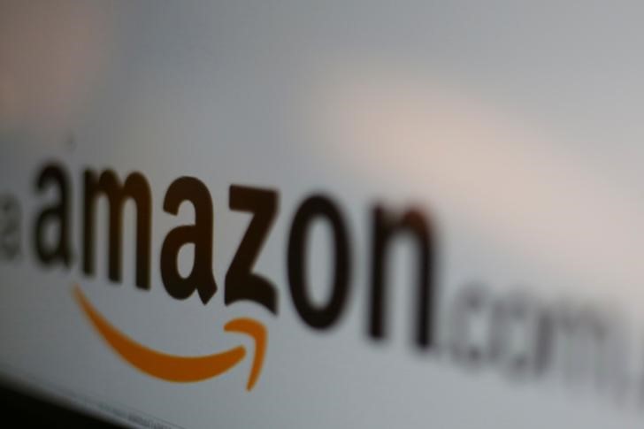 Amazon adopts open cloud technology as competition heats up