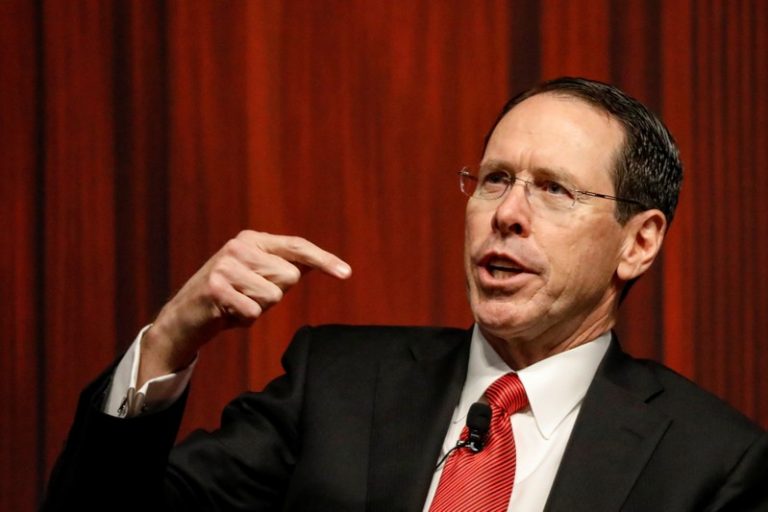 AT&T CEO says blackout ban shows company willing to settle DOJ fight