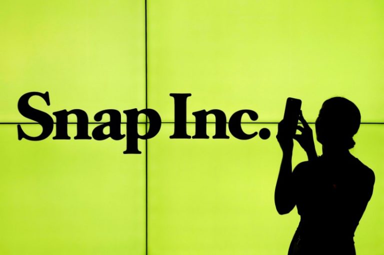 China’s Tencent takes 12 percent stake in Snap as shares plunge
