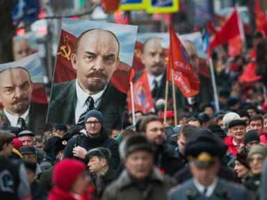 Kremlin quiet as Russia marks Revolution’s 100-year anniversary