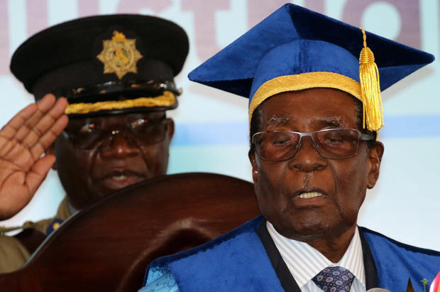 Mugabe makes first public appearance amid pressure to exit