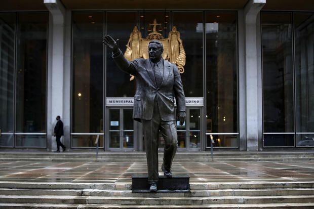 Philadelphia to relocate controversial statue of former mayor