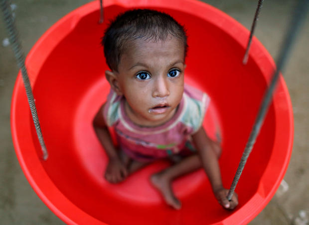 Rohingya crisis draws Tillerson to Myanmar
