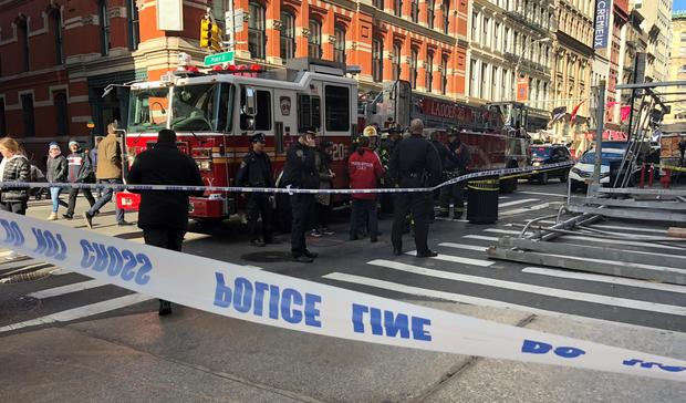 Several injured after scaffolding collapses in Manhattan