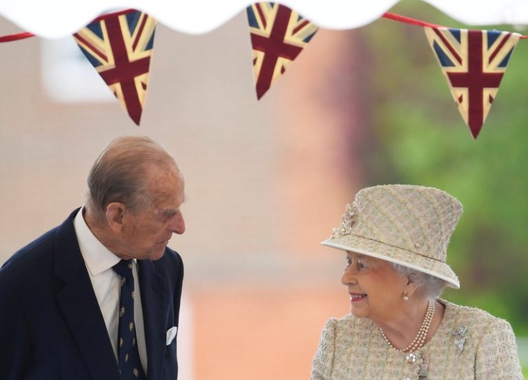 UK queen and husband Philip celebrate 70 years of marriage, quietly