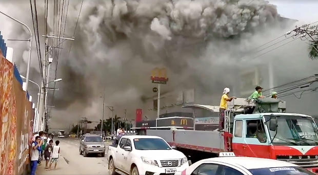 Firefighters find bodies of workers killed in mall fire