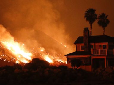 Major Santa Ana winds expected to continue fueling Southern California fires