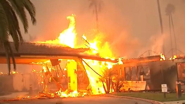 Wildfires threaten thousands of homes in Southern Calif.