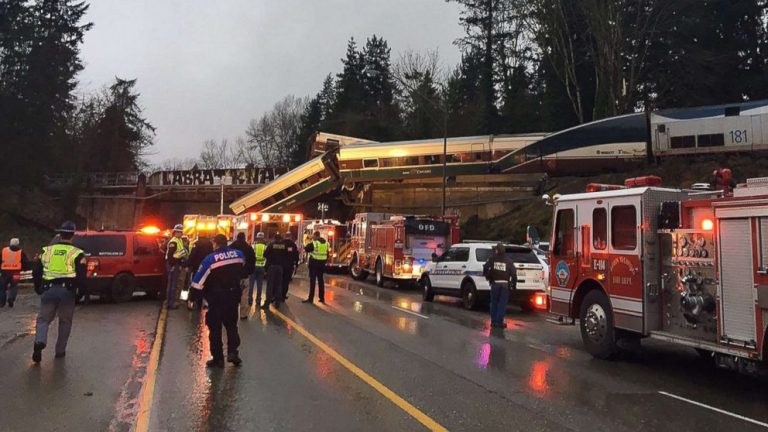 Amtrak engineer appeared to lose track of where he was, NTSB says