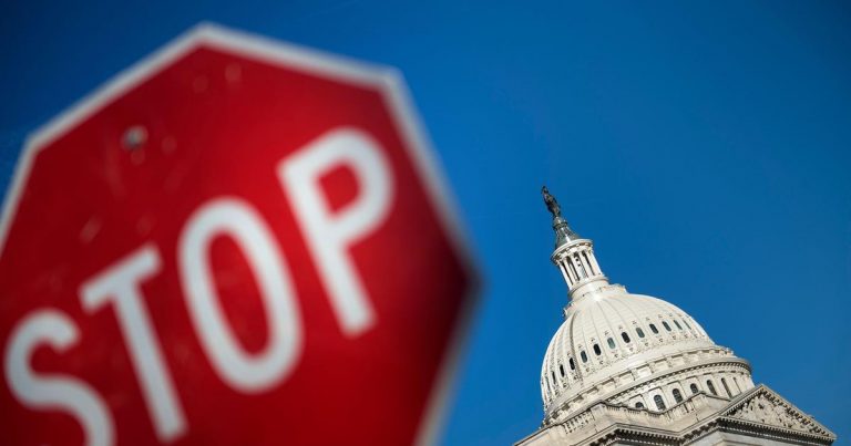 Congress reconvenes as shutdown enters second day