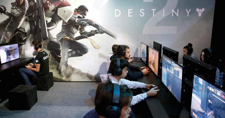 Gamer anger over ‘microtransactions’ will hurt Activision, Electronic Arts: Analyst