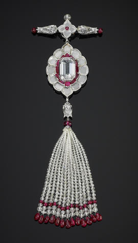 Jewels stolen in Venice include 30-carat diamond earrings