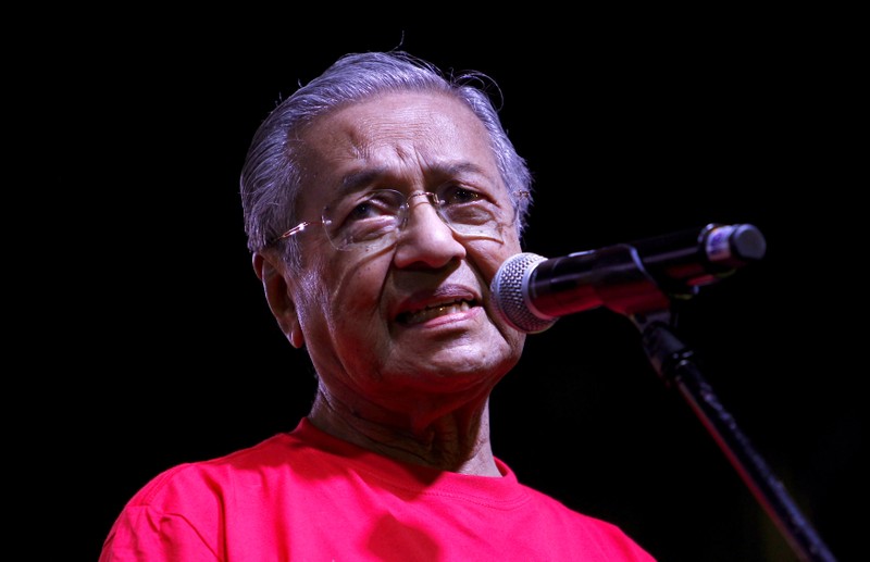 FILE PHOTO Former Malaysian prime minister Mahathir Mohamad speaks during an anti-kleptocracy rally in Petaling Jaya