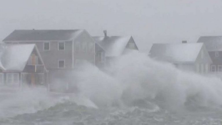 Several waves of arctic cold, snow invade eastern US