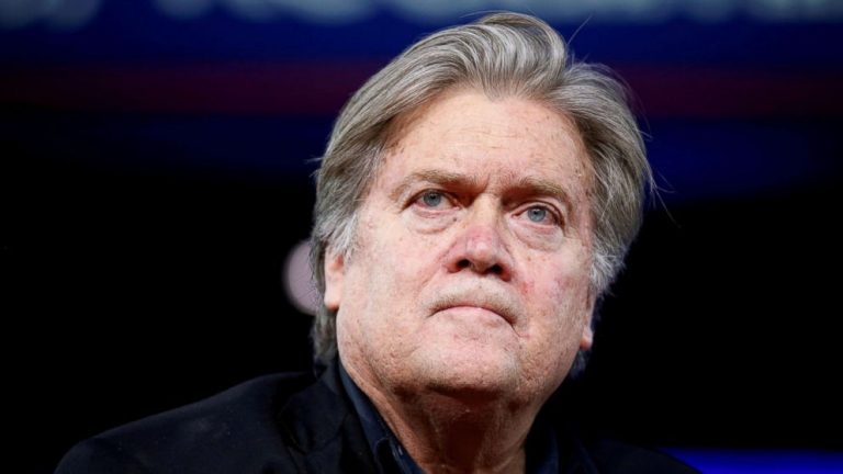 Steve Bannon expected to meet with House Intel Committee