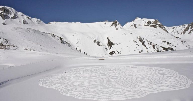 This mapmaker’s massive snow drawings have taken the internet by storm