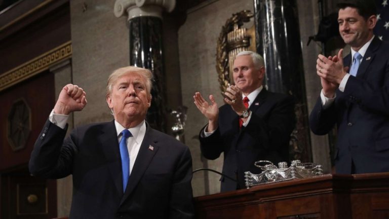 Trump State of the Union avoids controversies but divides chamber on immigration