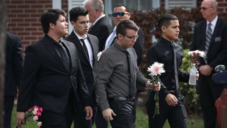 2 more students mourned at funerals today in school shooting