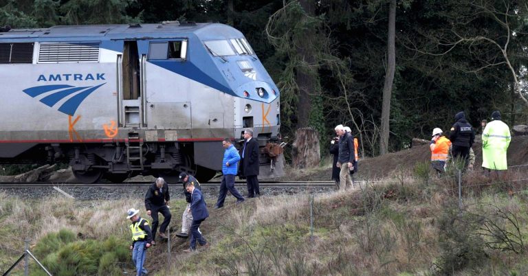 Amtrak blames freight train operator CSX for its deadly South Carolina crash