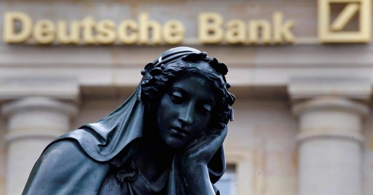 Deutsche Bank to cut up to 500 jobs