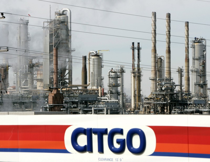 FILE PHOTO: A Citgo refinery in Romeoville Illinois near Chicago