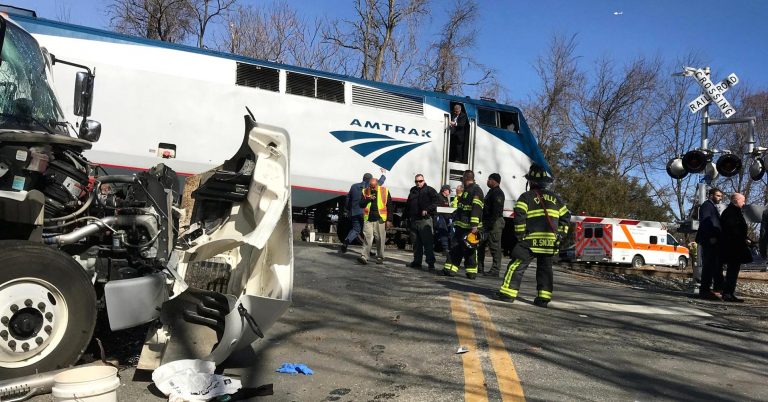 GOP lawmakers put their medical skills to work after a deadly train crash