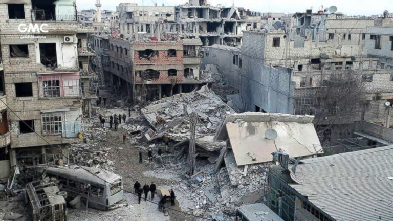 Syrian ceasefire wins UN approval after week of delays as hundreds of civilians died