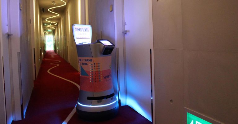 We tested out this hotel robot (and it wasn’t totally competent)