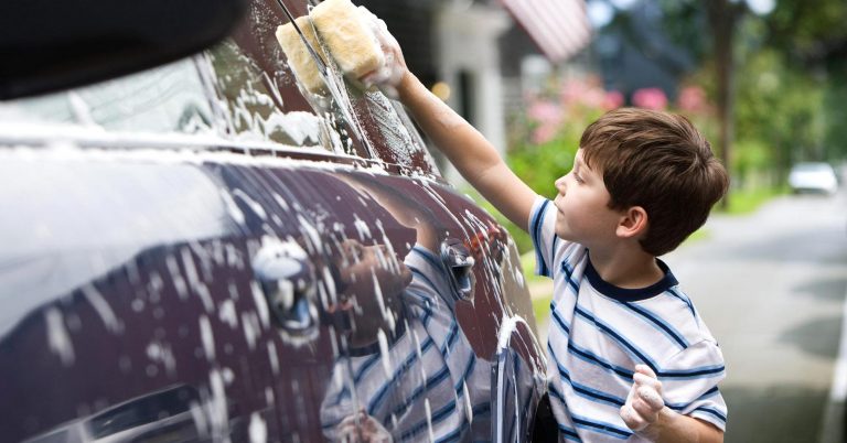 10 chores that let enterprising kids rake in the dough