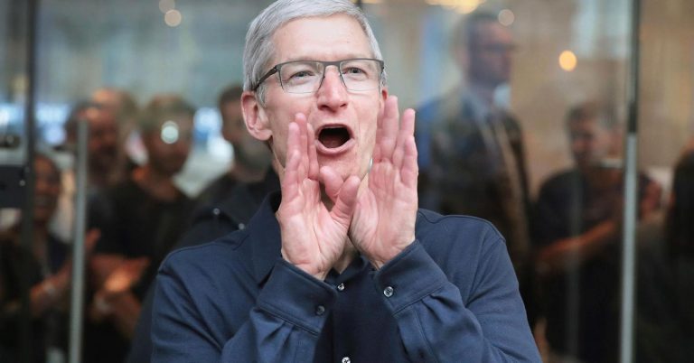 Apple hits a new all-time high and briefly climbs above a $925 billion market cap