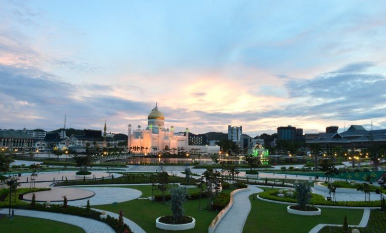 As Western banks leave, China adds Brunei to new silk road