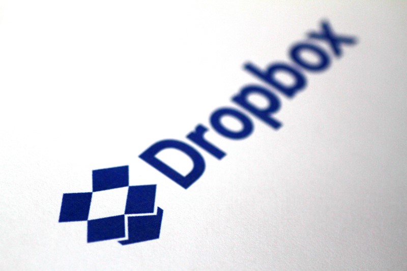 Illustration photo of the DropBox logo