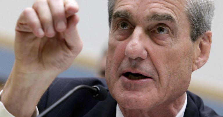 Ex-Trump aide unloads on Mueller, says he’ll defy subpoena