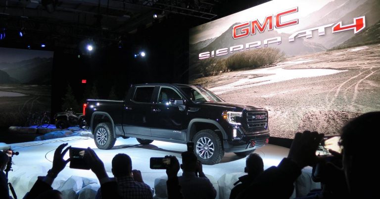 GMC unveils an off-road truck to take on Jeep and the Ford Raptor