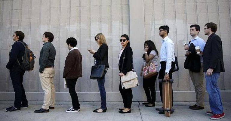 US weekly jobless claims bounce back from 48-year low