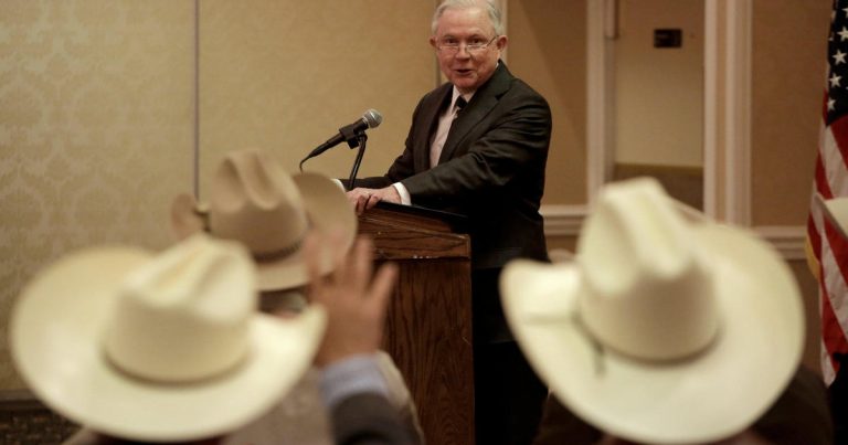 Sessions promises “new sheriff in town” during trip to border