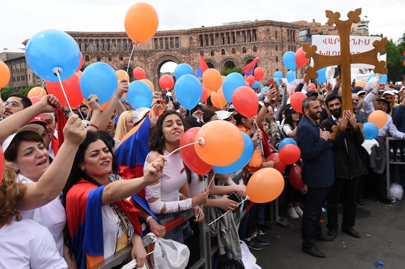 Supporters of Armenian protest leader Pashinyan gather as parliament holds a session to elect a new prime minister in Yerevan