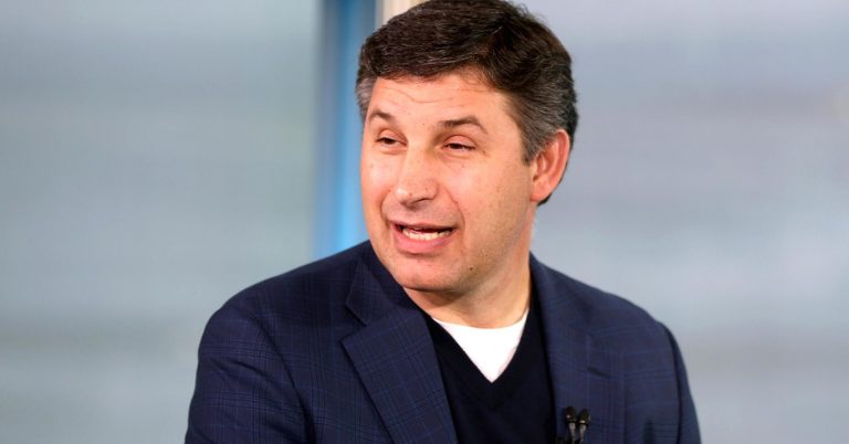 SoFi’s new CEO Anthony Noto touts growth of work and wealth programs in his first shareholder letter
