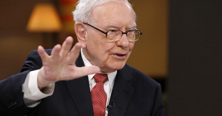 Warren Buffett: If a $100 billion deal that we like came along, ‘we’d get it done’