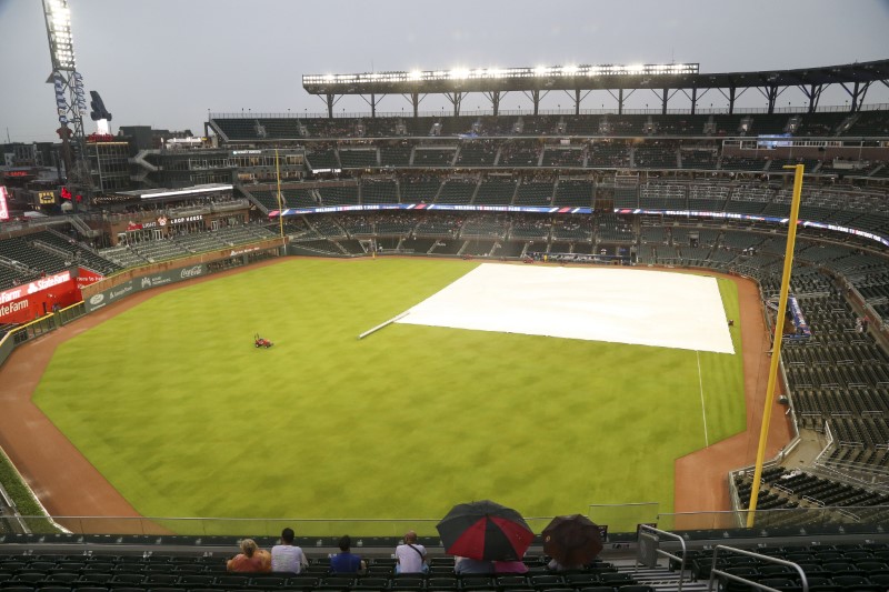 MLB: Cincinnati Reds at Atlanta Braves