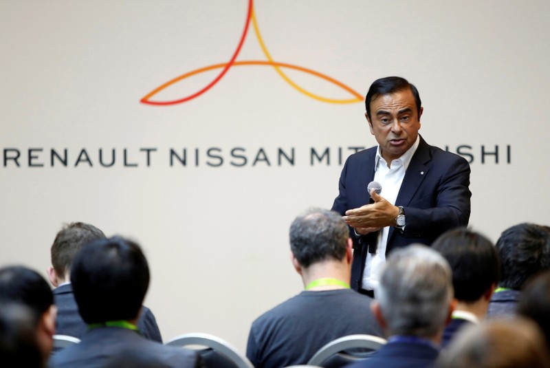 FILE PHOTO: Carlos Ghosn, chairman and CEO of the Renault-Nissan-Mitsubishi Alliance, responds to a question on the alliance's new venture capital fund during roundtable with journalists at the 2018 CES in Las Vegas